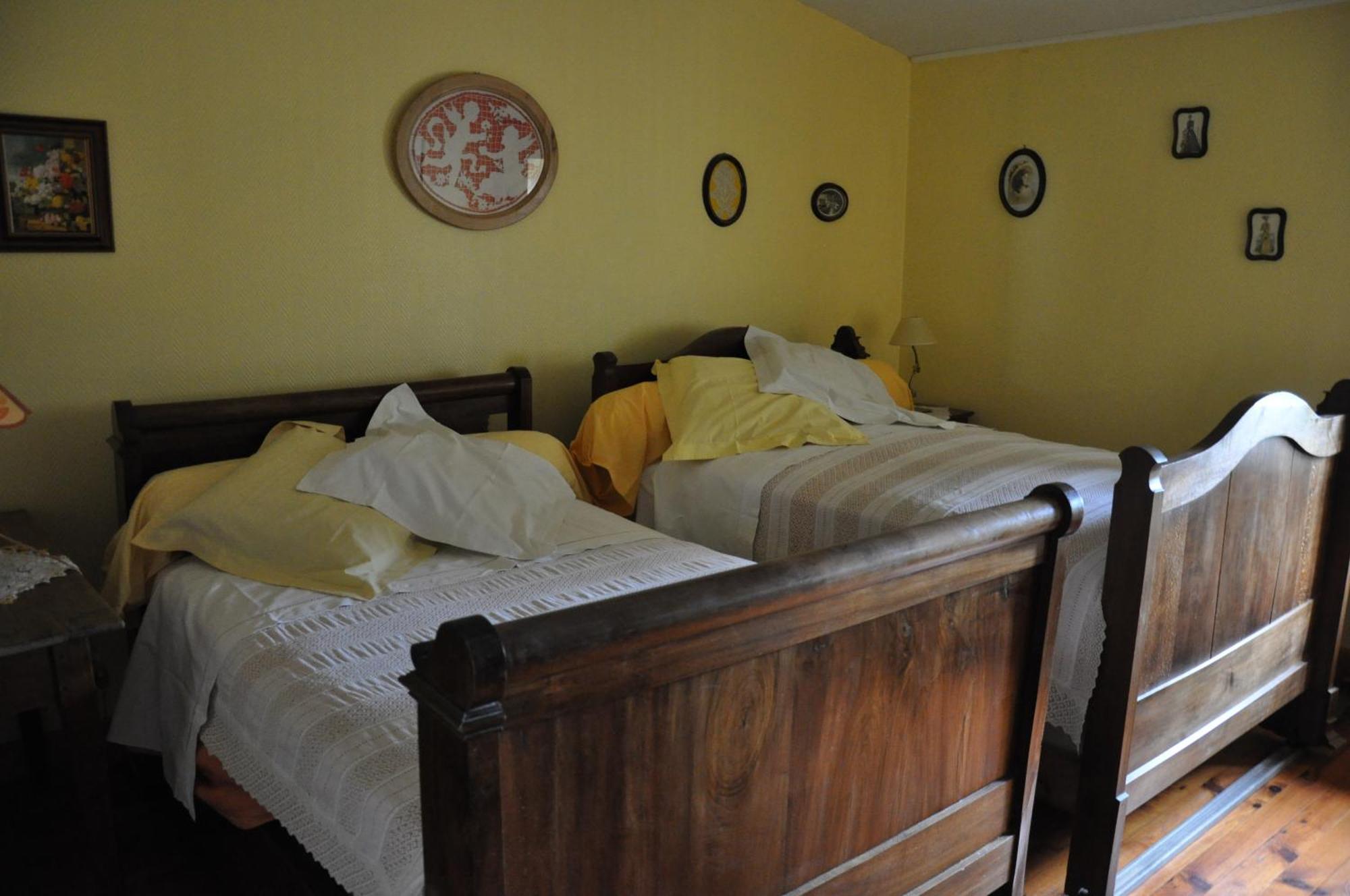 Bed and Breakfast A L'Antan - La Ferme D'Octave Saint-Hilaire-de-Villefranche Habitación foto