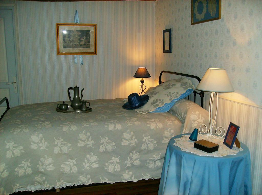 Bed and Breakfast A L'Antan - La Ferme D'Octave Saint-Hilaire-de-Villefranche Exterior foto